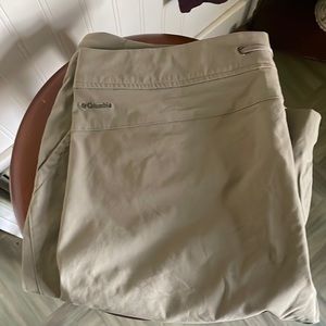 Columbia Omni Shield women’s shorts - 13 inch inseam